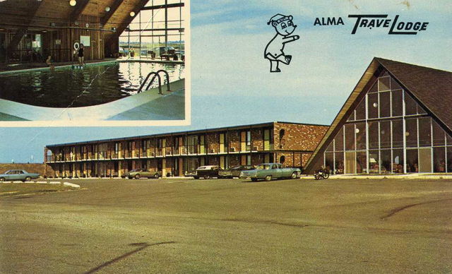 Travelodge  - Alma Location